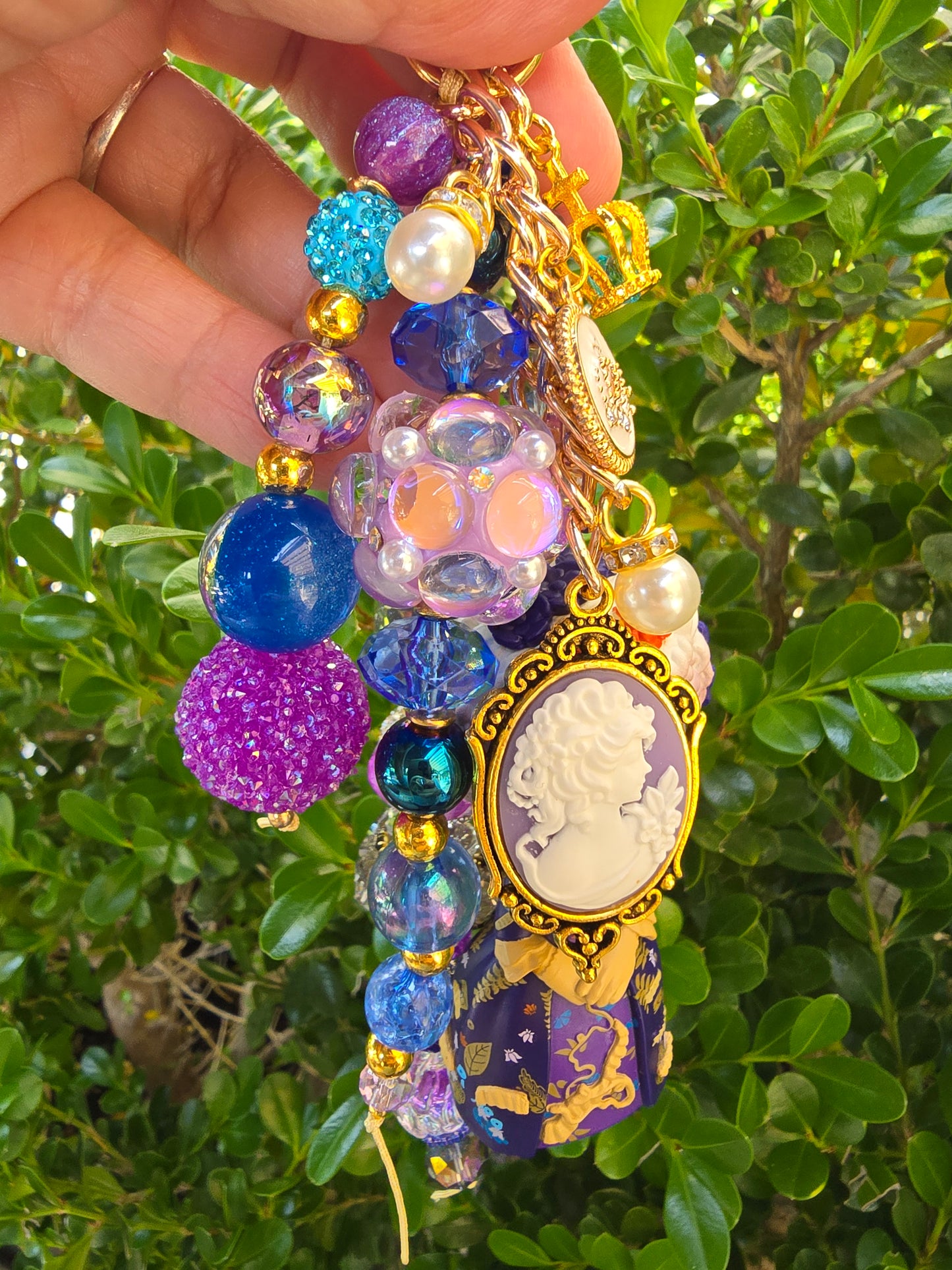 Pretty Queen junkie keychain/purse charm