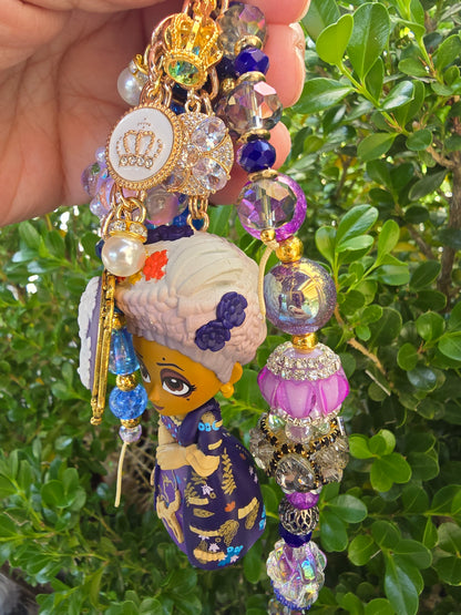 Pretty Queen junkie keychain/purse charm